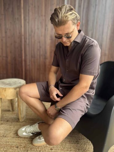 VALENZA - Short Ebony brown (39210) VALENZA - Short Ebony brown (39210)