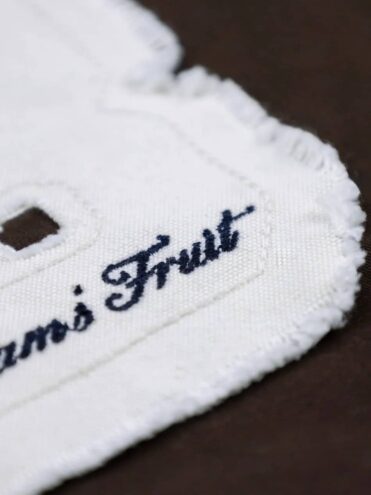Brams Fruit - Varsity Shirt LS Bruin (43166) Brams Fruit - Varsity Shirt LS Bruin (43166)